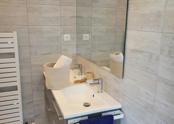 Bed & Breakfast Les Embreoles